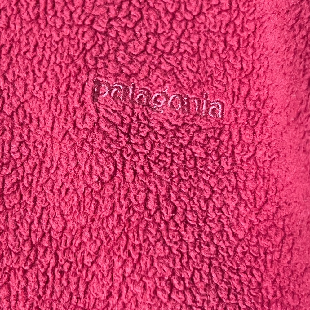Patagonia women’s fleece - Red - Small - Picture 2 of 4